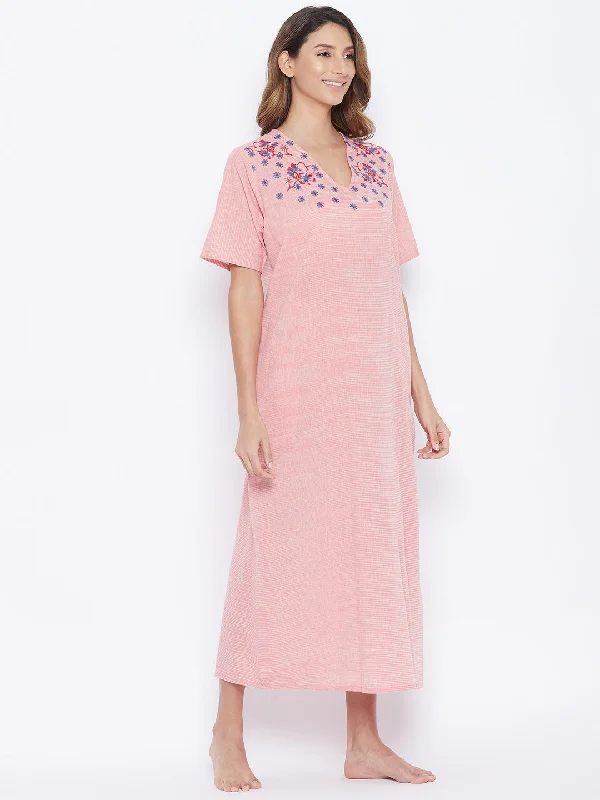 Pastel Red Embroidered Mangalgiri Cotton Nightdress