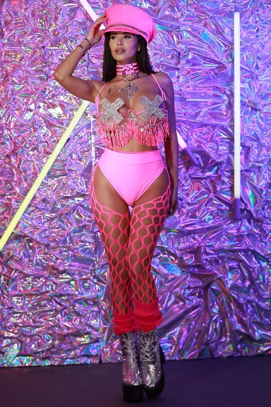 pink-rave-diva-outfit-by-playthings-miami